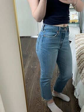 Levi’s High-Rise Blue Cropped Women’s Jeans